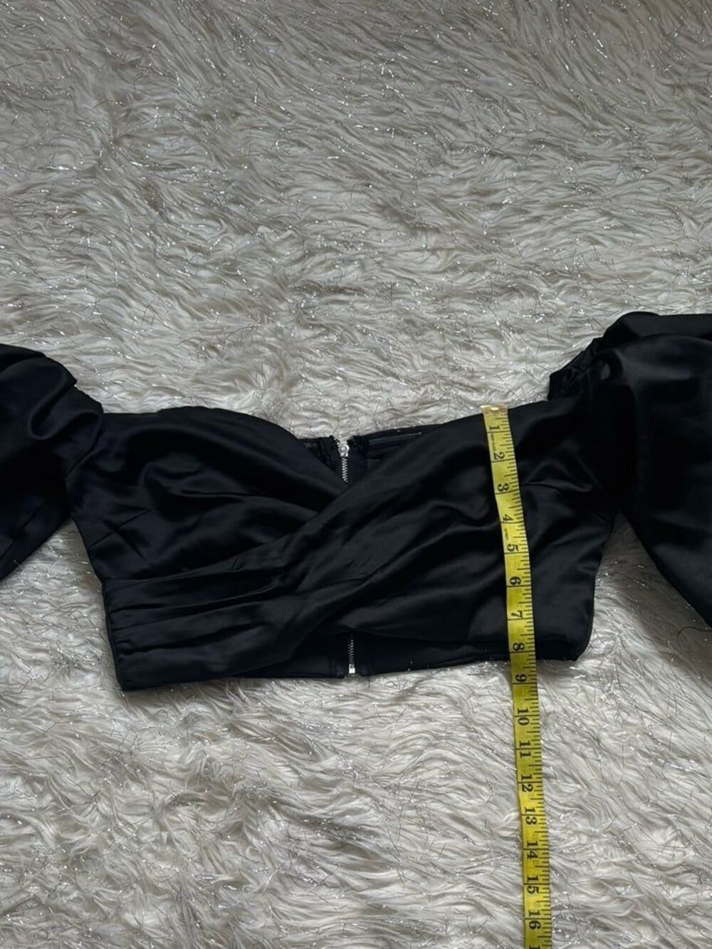 Lulu’s Crop Top - Picture 5 of 9